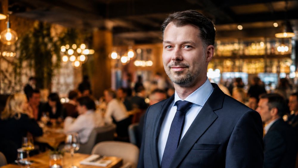 Radu Vona (consultant HoReCa): „Un restaurant poate fi o fantezie foarte scumpă pentru investitori”. De ce localurile pline nu garantează succesul financiar, iar „like-urile nu plătesc facturile”?