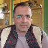 VIDEO | FOTO | A lăsat corporația și s-a întors acasă, în Maramureș, unde a deschis o pensiune și un restaurant / Povestea lui Ionuț Șimon, care a schimbat laptopul pe pieptar și ședințele pe gustul copilăriei: „Părinții au vrut să mă facă domn. Am ajuns, dar am renunțat la tot, mi-am dat jos cămașa ca să-mi iau pieptarul”