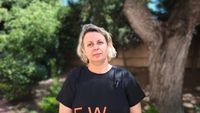 VIDEO | De la Sarmale la Tapas | Simona Avram (profesor și preoteasă, Alicante): Fetița de 4 ani s-a născut și a crescut în Spania, dar spune că nu-i place mâncarea de la școală, vrea supă cu găluște și mâncare de-a noastră