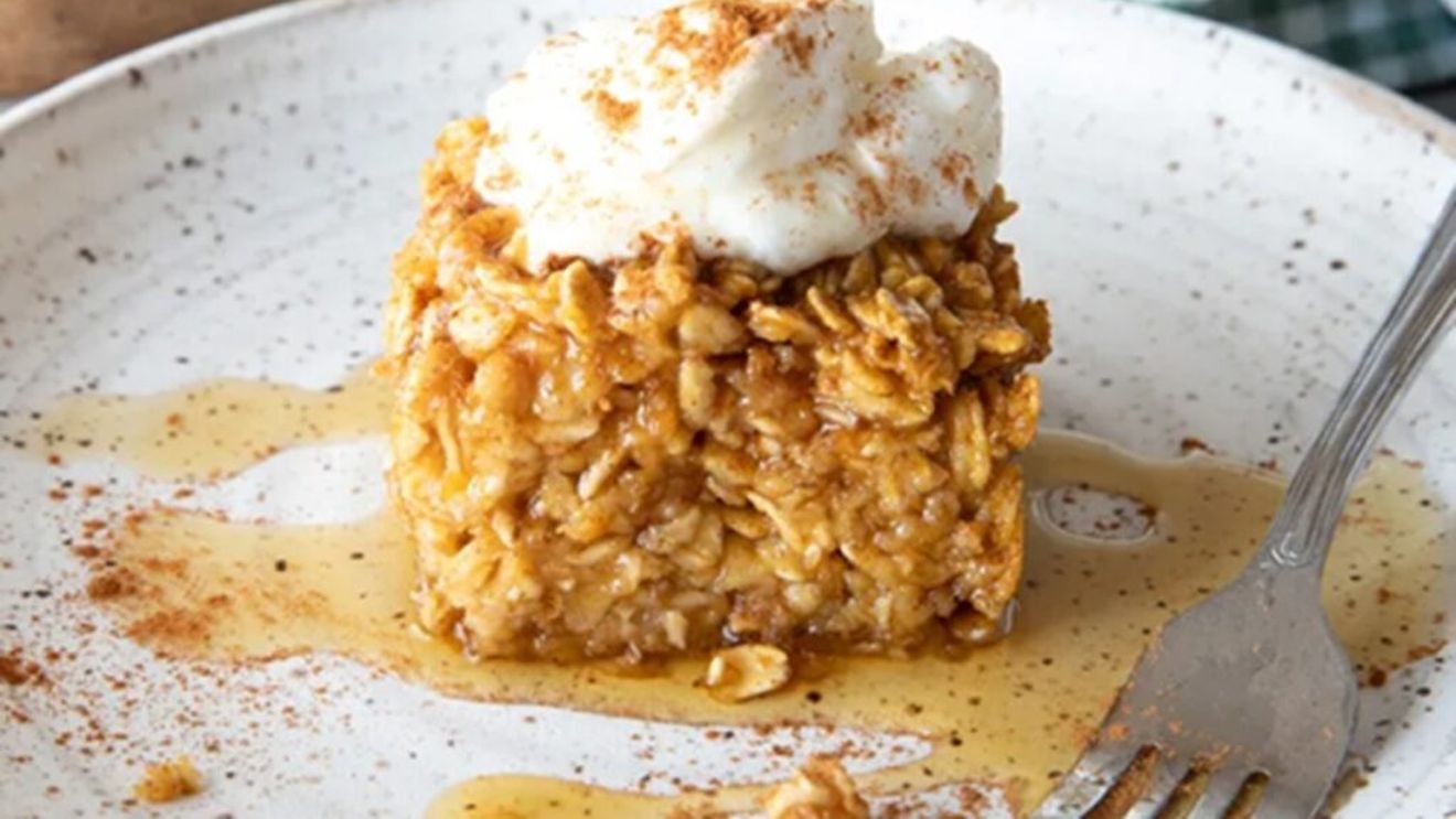 Baked oatmeal cu dovleac / Un mic dejun delicios, echilibrat, sățios și ușor de preparat