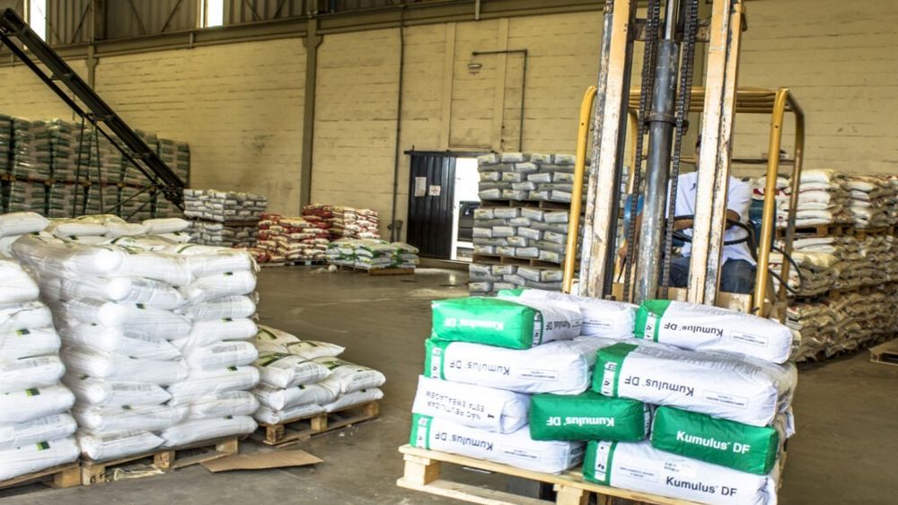 Primul depozit din România destinat exclusiv inputurilor agricole, construit de către belgienii de la H.Essers pentru Agricover, la Bolintin Deal / Investiția depășește 7,5 milioane de euro