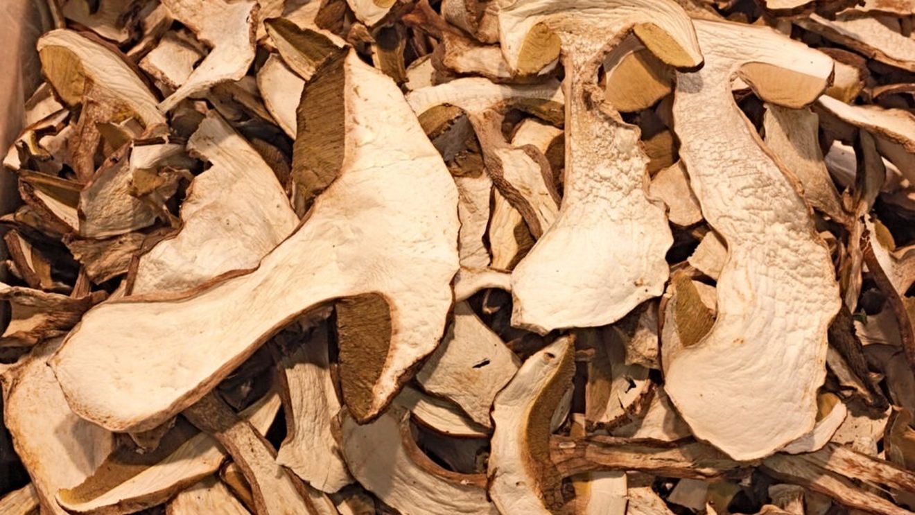 Cum să faci ciuperci uscate / E mai simplu decât crezi, iar ca rezultat, ciupercile vor păstra aroma naturală mai mult timp