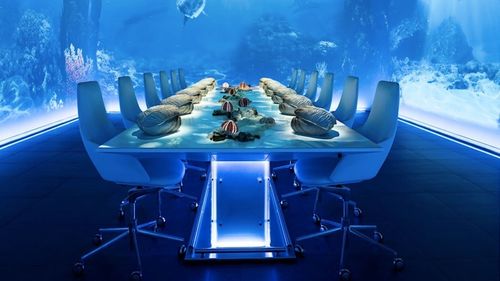 Experiența ultrasenzorială din cel mai scump restaurant din lume: Sublimotion, din Ibiza, lasă oaspeții cu gura căscată la propriu. De curând a aniversat zece ani