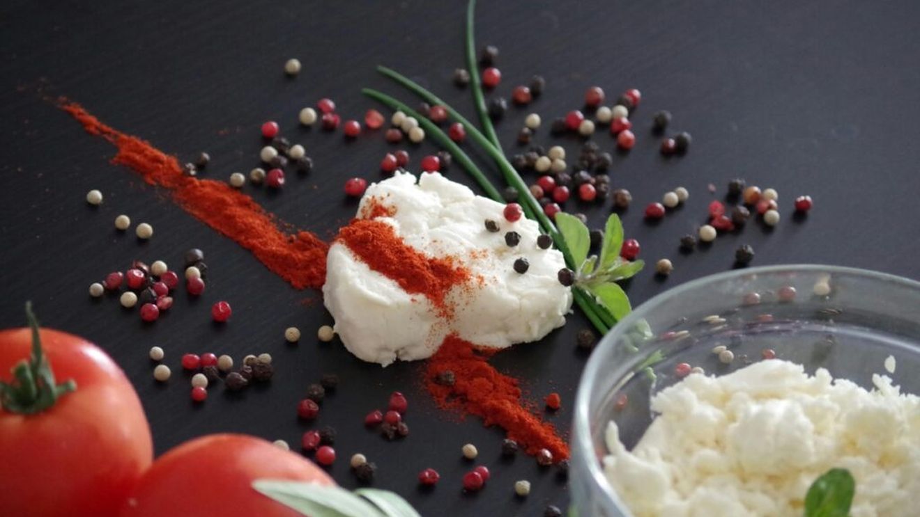Trei beneficii nutriționale importante ale brânzei cottage/ Iată ce sfaturi îți dau nutriționiștii pentru a o integra în dietă