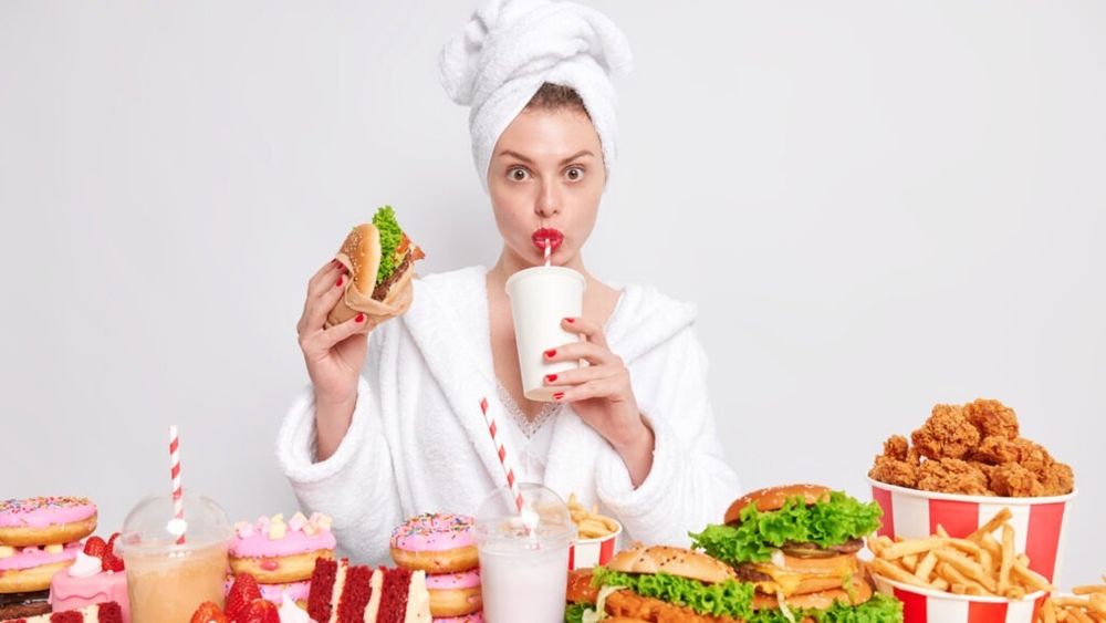 Cele cinci lucruri care îngrașă cel mai mult, conform nutriționiștilor/ Combinații periculoase pe care n-ar trebui să le consumi
