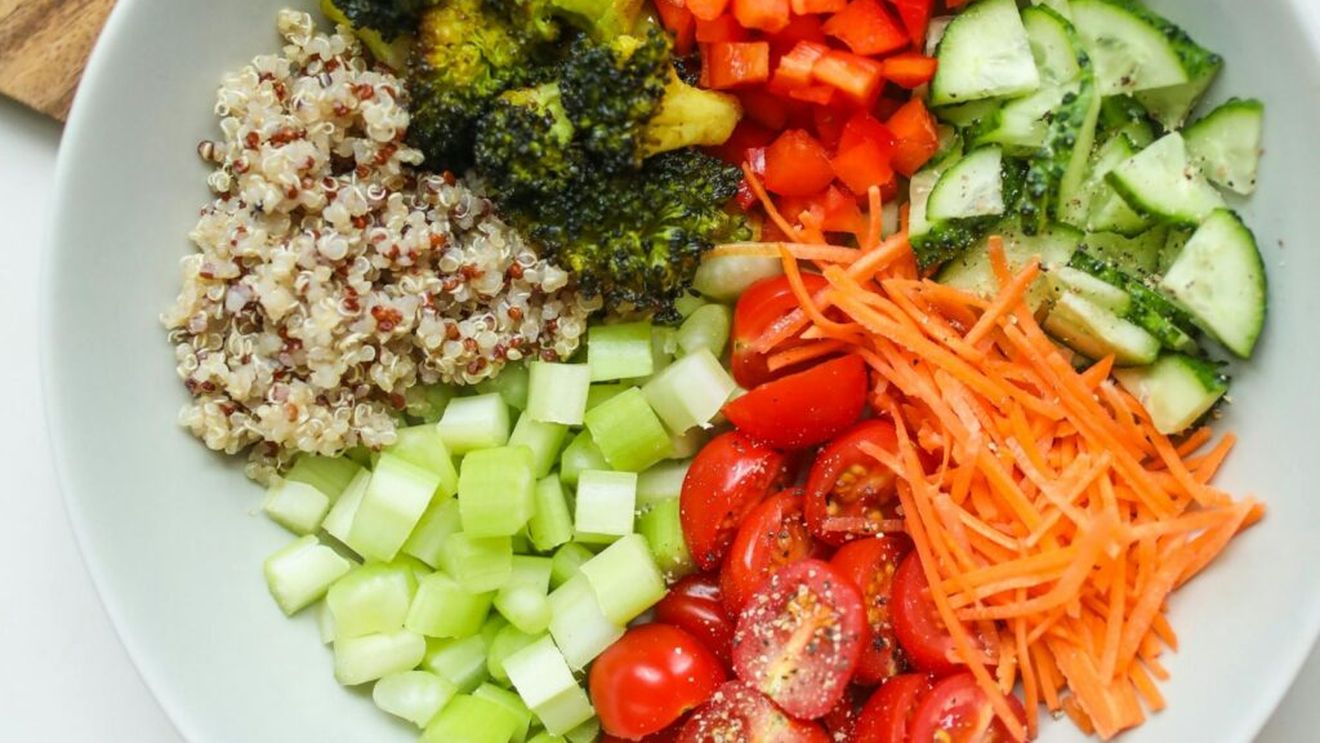 Nu te lăsa păcălit de dietele la modă / Cum recunoști dietele la modă și care sunt cele trei elemente cheie care te ajută, cu adevărat, să slăbești