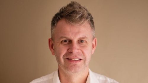 INTERVIU | Marius Chiorean (Fabrica de lactate „De Colţeşti”): „Publicul s-a educat mult. Dacă acum 10 ani întrebarea era «de ce costă așa mult?», azi tot mai mulți înțeleg diferența între o brânză de volum și una maturată natural 6 luni” / „Cel mai dificil e să îmbini inovația cu tradiția fără să compromiți identitatea produsului”