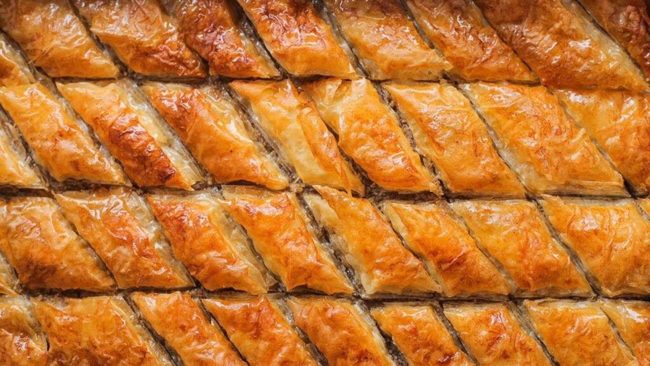 Din 20 martie, timp de trei zile, musulmanii sărbătoresc Ramazan Bayram / Ce se mănâncă la finalul Ramadanului și de ce este numită „sărbătoarea dulce” a musulmanilor