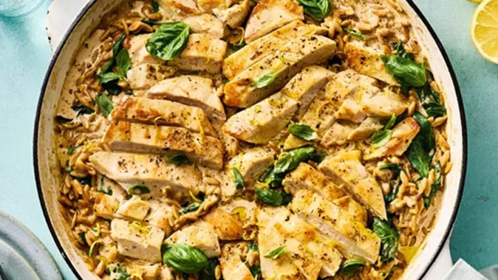 Pui cu lămâie și paste orzo / O cină rapidă și cremoasă, gata într-o singură tigaie, o masă completă și plină de savoare