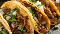 Cum a devenit taco preparatul preferat al norvegienilor. Milioane de oameni respectă în fiecare vineri același ritual culinar / Bucătarii mexicani privesc cu rezerve această tradiție