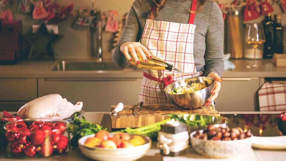 Meniu de Crăciun pentru 4 persoane, echilibrat nutrițional și sub 200 de lei. Ce poți pune pe masă fără excese