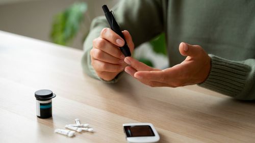 Nou „Tratat de diabet, nutriţie şi boli metabolice”, realizat de diabetologia românească și disponibil gratuit pe pagina Societăţii Române de Diabet, Nutriţie şi Boli Metabolice