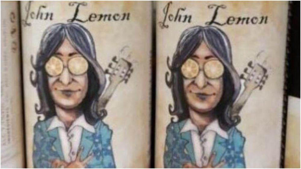 O berărie franceză a vândut mii de beri „John Lemon”/ Stocul s-a epuizat rapid după disputa cu văduva lui Lennon, Yoko Ono