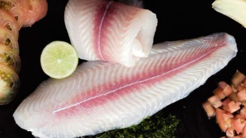 Buzău: DSVSA a retras de la vânzare zeci de kilograme de pangasius congelat, din cauza raportului apă/proteină