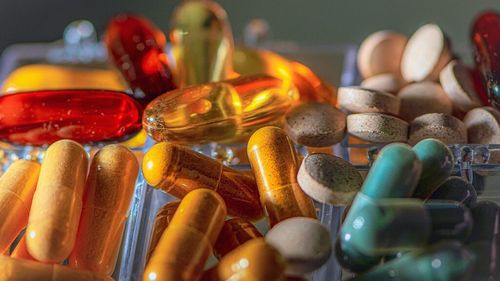 Cele mai bune 7 suplimente pentru a reduce cortizolul