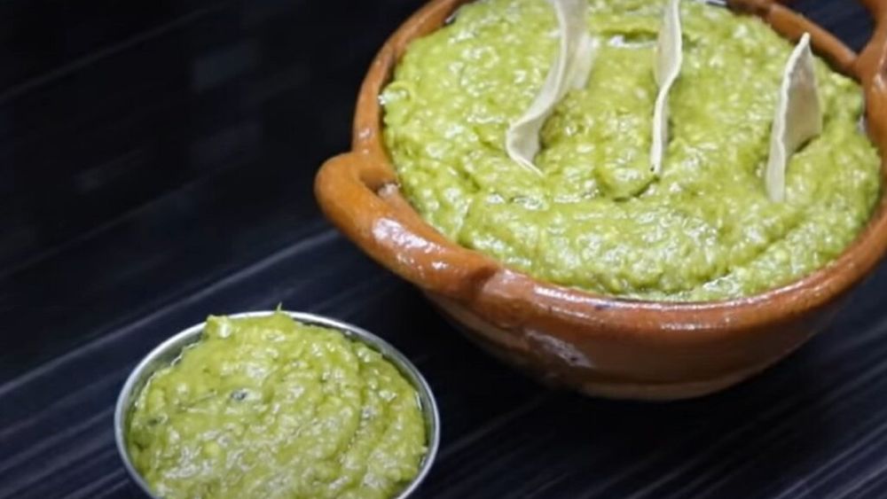 Guacachile: O imitație de guacamole cu tradiție, preparat din doar patru ingrediente, fără să includă avocado