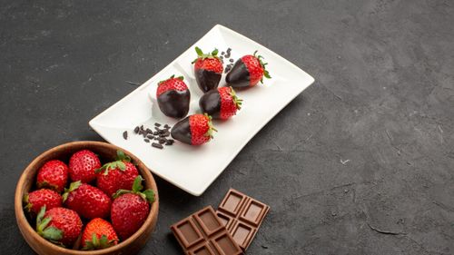 Cinci deserturi nevinovate / Sunt dulci, dar au puține calorii și îți potolesc pofta de zahăr fără sentimentul de vinovăție și fără kilograme în plus