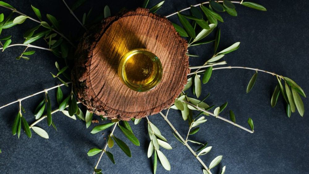 Cum să îți alegi corect ce ulei de măsline cumperi în vacanța din Grecia. Zece sfaturi de la Cătălin Adam, președintele Asociației Degustătorilor Autorizați de Ulei de Măsline