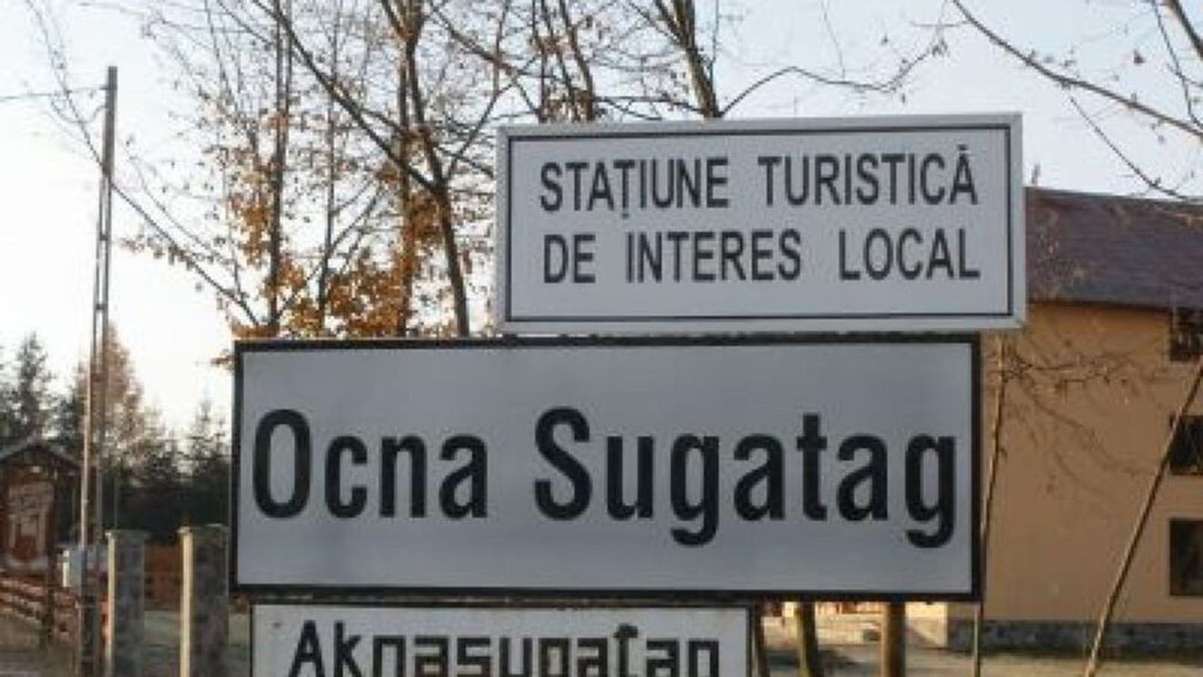Opt copii dintr-un grup de turiști, cu simptome de greață și vărsături la Ocna Șugatag / Zeci de persoane sunt evaluate de echipajele medicale