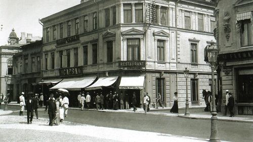 Povești mai puțin știute | Ce a scris primul critic culinar străin, după ce a vizitat restaurantele din București: „Caviarul, cel mai cunoscut produs al ţării, este un fel de mâncare splendid” / „Prețurile de la Capșa sunt preţurile unui restaurant parizian bun”