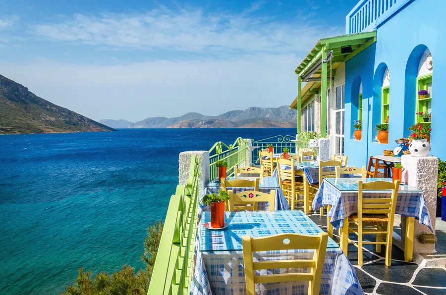 creta-grecia-gastronomie-dieta-mediteraneana-turism-gastronomic-national-geographic-ulei-de-masline-branzeturi-grecesti-chania-regiunea-europeana-a-gastronomiei-bucatarie-cretana-destinatii-culinare