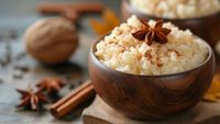 Cinci rețete de orez cu lapte făcut acasă / Clasice sau reinterpretate sunt la fel de bune și ușor de preparat