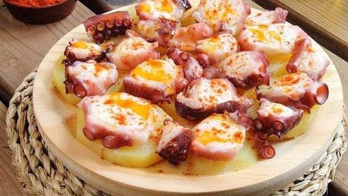 Rețetele Juanitei: Pulpo a la gallega/ Caracatiță cu cartofi. Varianta cu piure