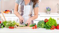 Dieta care ar putea „întineri” organismul în doar o lună / Ce tip de alimentație a fost asociat cu reducerea vârstei biologice într-un nou studiu