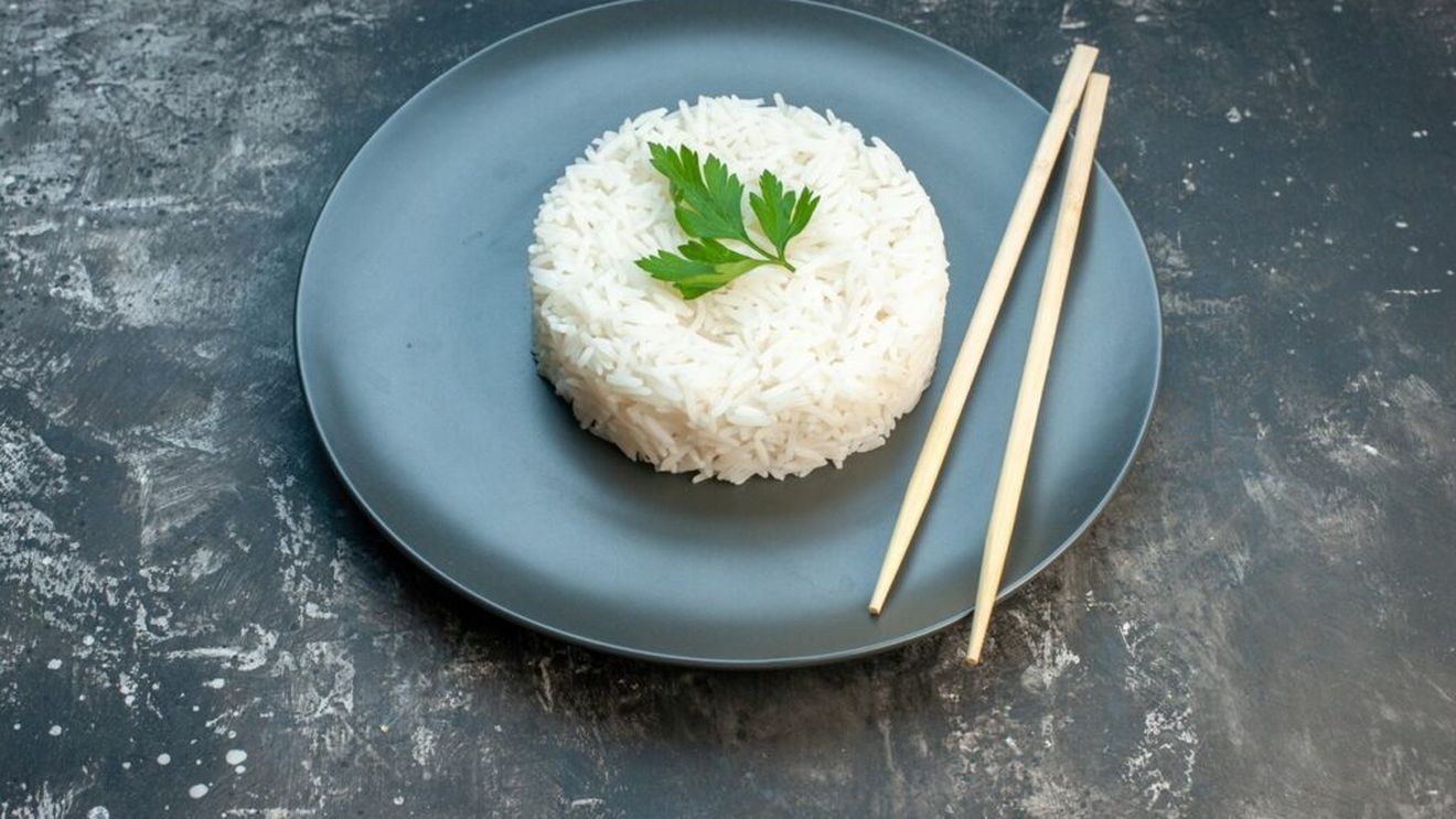 ABC în bucătărie | Cum să fierbi corect orezul pentru ca boabele să rămână nelipicioase și pufoase
