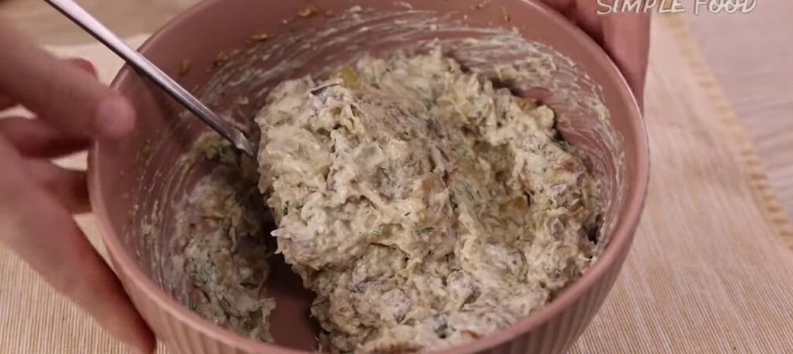VIDEO | Vinete în stil turcesc, cu iaurt grecesc și usturoi / Rețeta simplă pentru un aperitiv cremos și aromat