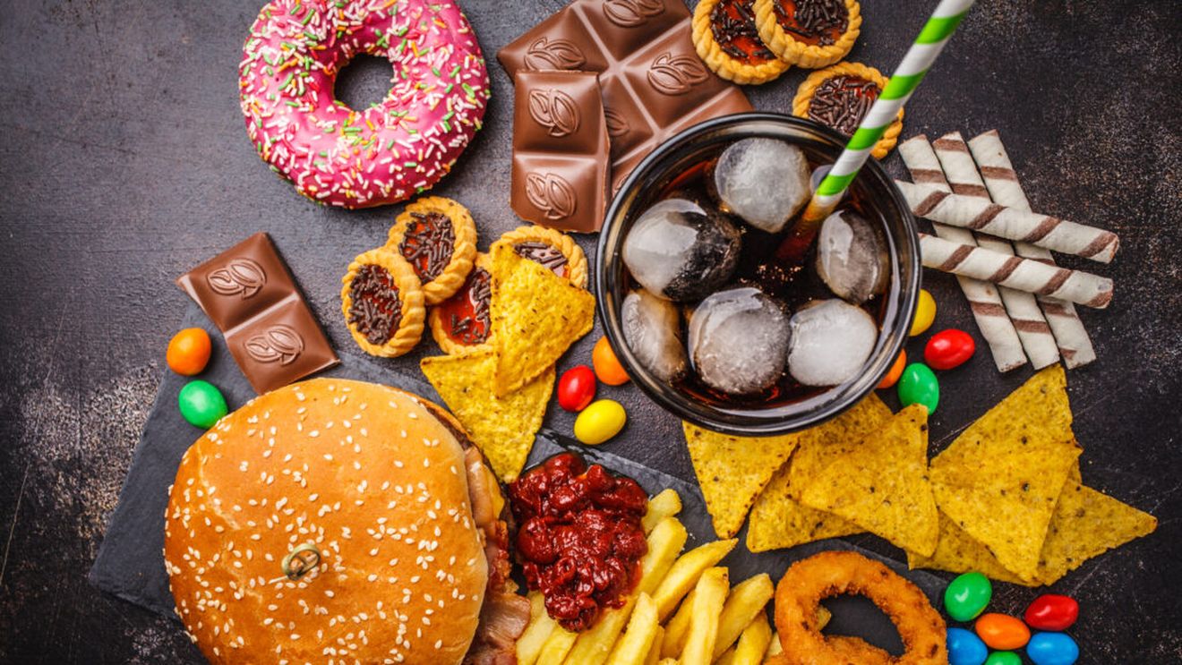 Alimentele ultraprocesate afectează și musculatura: studiul care arată ce se întâmplă în corp, dincolo de calorii