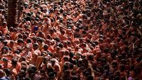 VIDEO FOTO | Tomatina, de la un incident banal în 1945 la cea mai cunoscută sărbătoare din Spania. Câte kilograme de roșii s-au aruncat azi în centrul orașului spaniol Buñol