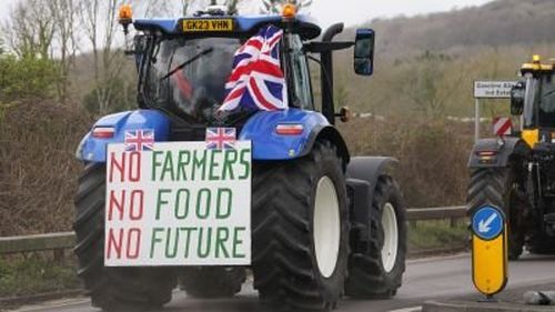 Peste jumătate dintre britanici ar susține o grevă generală a fermierilor, arată un sondaj / O demonstrație de amploare este planificată pentru 11 decembrie în Londra