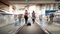 Pare un aliment obișnuit, dar poate fi oprit la controlul din aeroport. Regula pe care puțini călători o știu