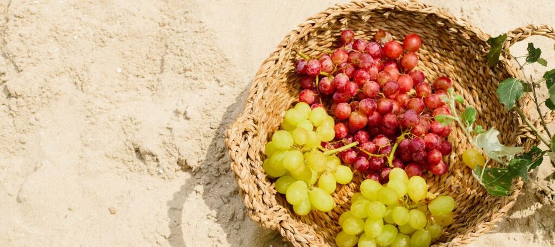 Fructul care ar putea ajuta pielea să se protejeze singură de soare / Cercetătorii spun că influențează activitatea genelor