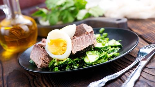 Cum să obții un aport de proteine mai mare, rămânând la o dieta echilibrată / Rețete și idei fără suplimente și fără pudră proteică