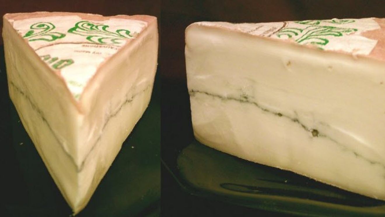 Instituțiile spaniole pentru siguranță alimentară și nutriție au avertizat despre prezența bacteriei E-coli în diverse sortimente de brânză franțuzească