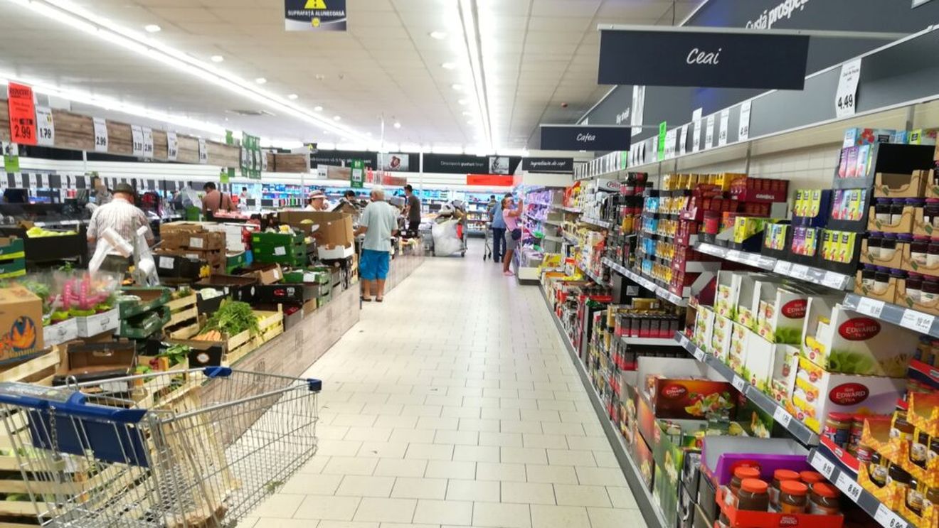 Mușchiuleț de porc la preț de covrig. Lidl taie prețul la carne. Mușchiulețul de porc ajunge la 2,79 lei/100 g până duminică