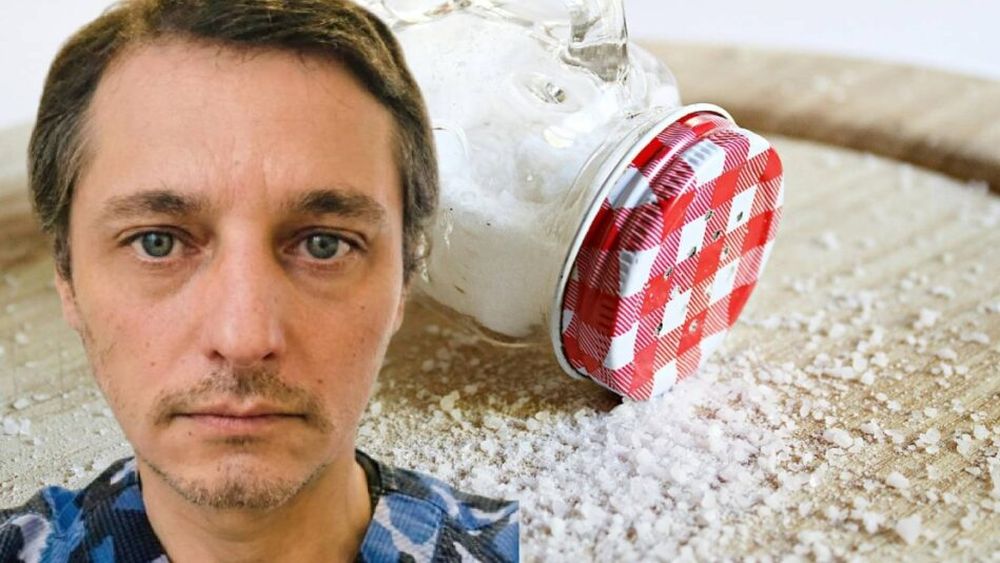 Știați că insuficiența renală nu doare? Dr. Mirel Mogoș explică de ce să nu elimini total proteinele și te sfătuiește să eviți “sarea fără sodiu”, pentru că poate genera tulburări de ritm cardiac, uneori chiar fatale