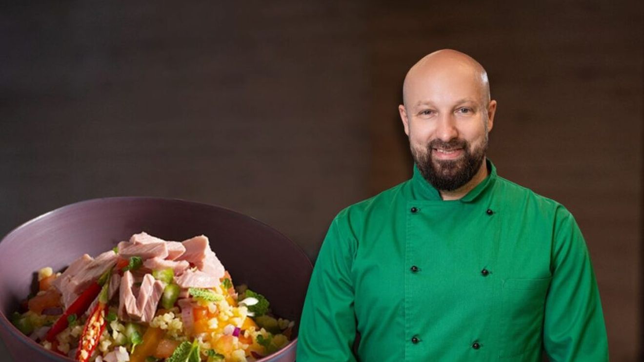 Tonul, ingredientul-vedetă în perioada postului / Chef Alex Cîrțu: „Aduce proteine complete, grăsimi sănătoase și un aport consistent de vitamine și minerale, fără să iasă din spiritul Crăciunului” / Tradiție și idei moderne în bucătăria românească