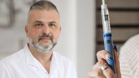 Fenomenul „Mounjaro” și dorința oamenilor de a slăbi / Psihologul clinician Bogdan Cotigă: „Popularitatea nu vorbește doar despre eficiența unui medicament, ci și despre societatea în care trăim. Silueta a devenit un indicator al succesului, al disciplinei și chiar al valorii personale”