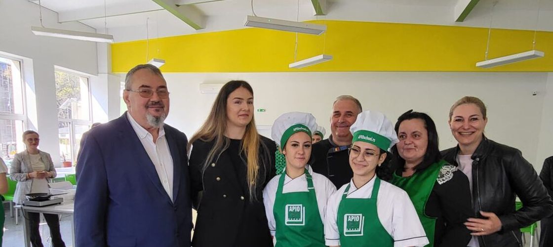 APIO, programul care pune educația duală în gastronomie între pasiune, viziune și responsabilitate europeană / Prof. Carlo Dragomir: „Așa poți combate abandonul școlar și exodul tinerilor”