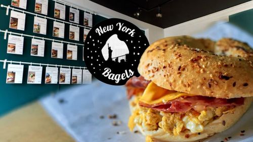 FOTO | Alina Kelemen a lăsat America pentru Cluj și a adus cu ea gustul de New York. Cum a transformat bagelul într-o afacere de familie: „Eu știam cum să-l mănânc, nu știam să-l fac” / „La început, oamenii îl vedeau doar ca pe un covrig”