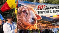 LIVE UPDATE | FOTO-VIDEO | Protest al fermierilor în Piața Victoriei. Sute de participanți s-au adunat în fața Guvernului / Jandarmeria a pregătit filtre la intrarea în București: „Nu blocăm accesul protestatarilor”
