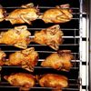 Omenirea mănâncă tot mai multă carne, dar costul pentru climă crește / Consumul de pui aproape s-a dublat în ultimii 60 de ani