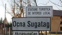 Opt copii dintr-un grup de turiști, cu simptome de greață și vărsături la Ocna Șugatag / Zeci de persoane sunt evaluate de echipajele medicale
