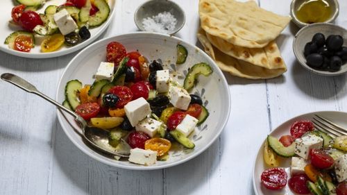 Cu câteva modificări specifice, două studii au demonstrat că dieta mediteraneană la pachet cu exercițiul fizic moderat poate bloca celulele tumorale și preveni diabetul. „În doar două săptămâni se pot observa schimbări măsurabile în sânge și în țesuturi”