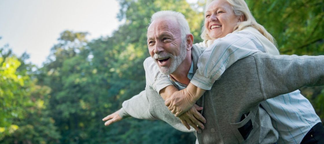 Un expert în longevitate explică ce ar trebui să mâncăm pentru a trăi mai mult: trei alimente esențiale pentru sănătate pe termen lung / Ouăle, pe lista specialistului