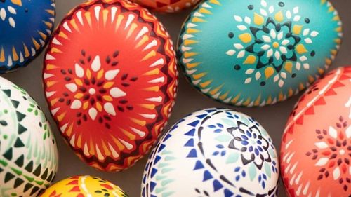  „Oul roșu este un aliment slab caloric, care ține foarte bine de foame” / Nutriționistul Tania Fântână, despre cum ne organizăm masa de Paște, cu moderație și gust: „Nu trebuie să te privezi de preparatele tradiționale, dar încearcă să mănânci cu moderație”