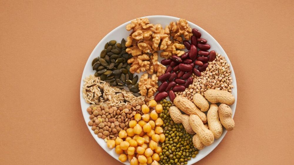 18 alimente ce conțin estrogen vegetal și cum pot influența ele sănătatea femeilor aflate la menopauză